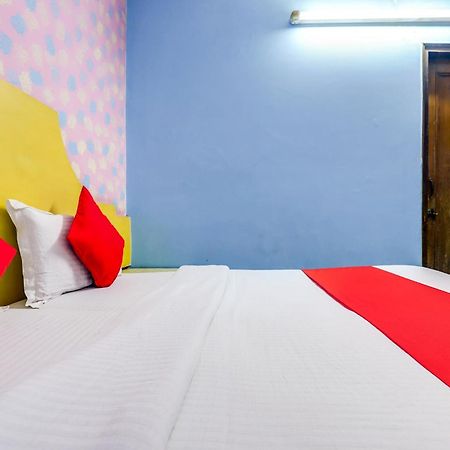 Hotel O Moon Palace Dx Нью-Дели Экстерьер фото